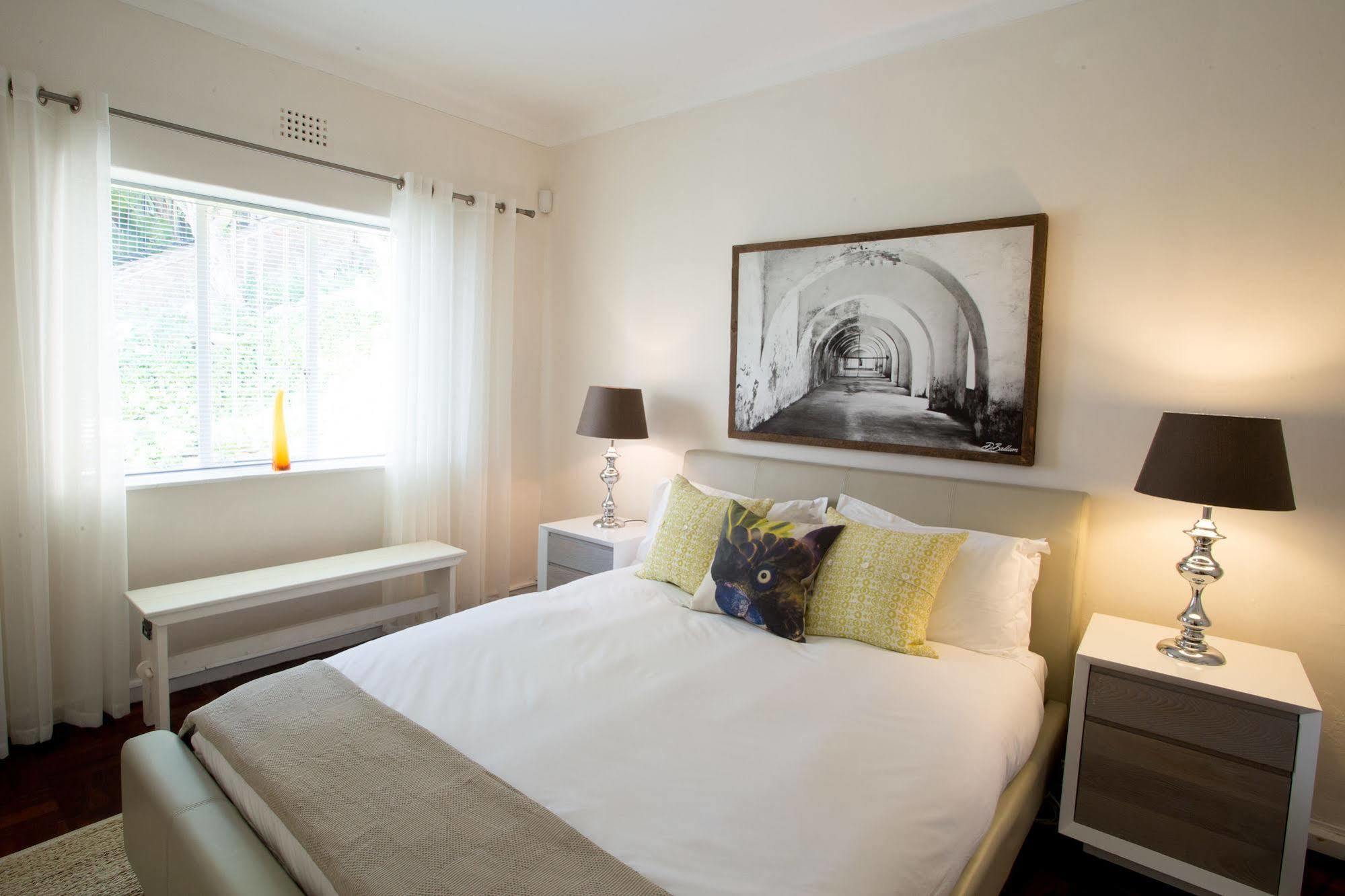 Caprice Camps Bay Apartment Exterior photo